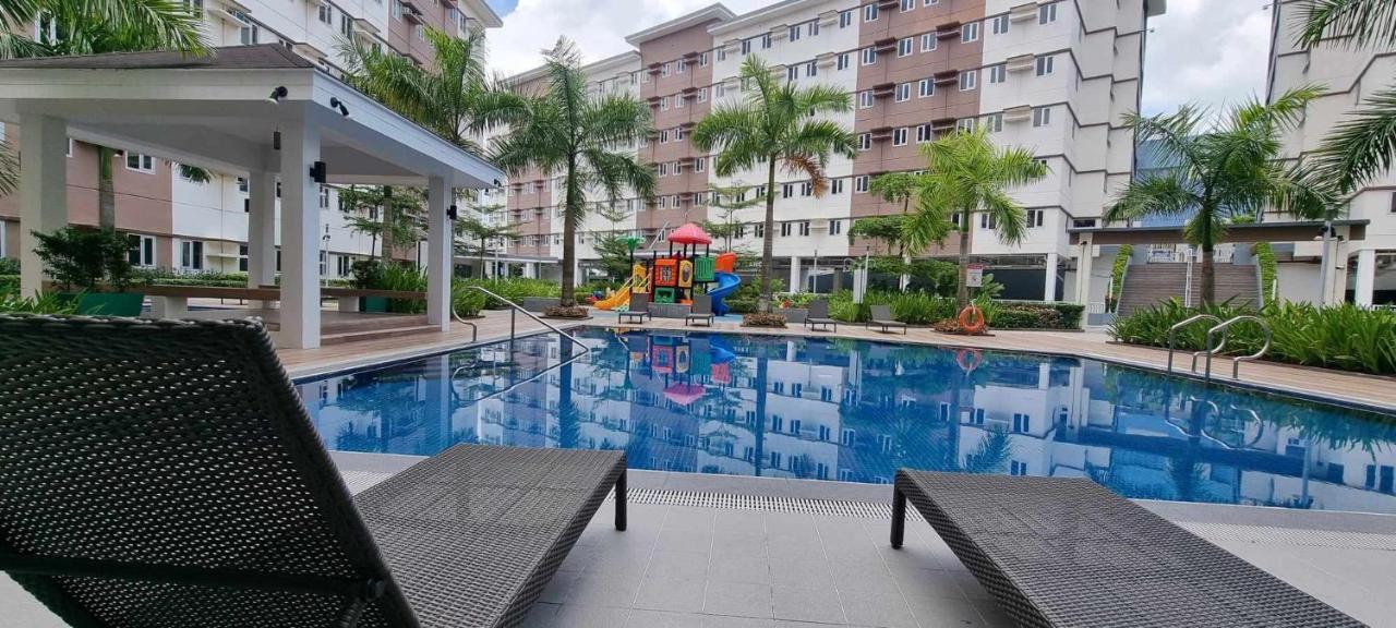 Auberge Condotels At Smdc Hope Residences 트레스 마르티레스 외부 사진