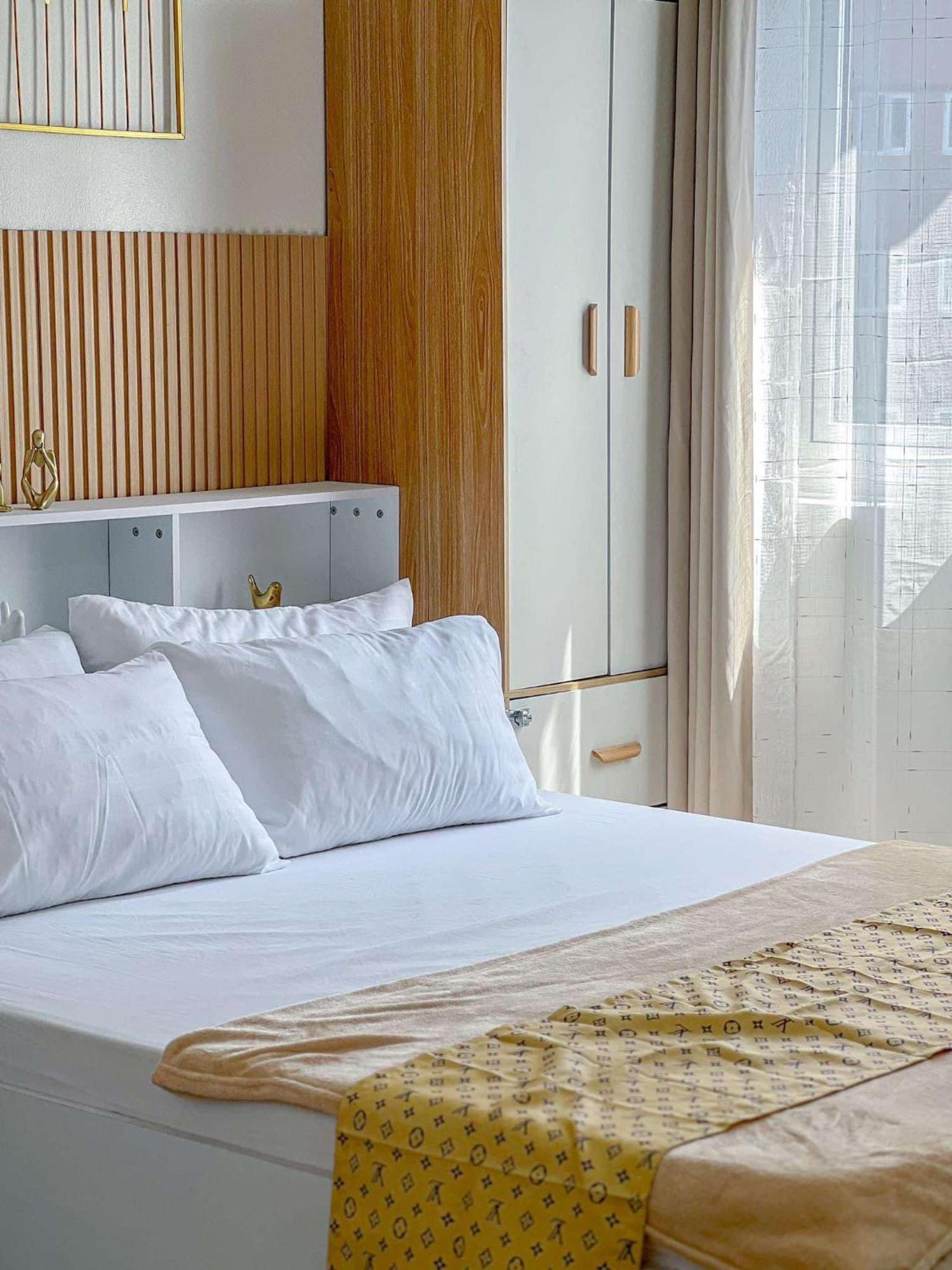 Auberge Condotels At Smdc Hope Residences 트레스 마르티레스 외부 사진